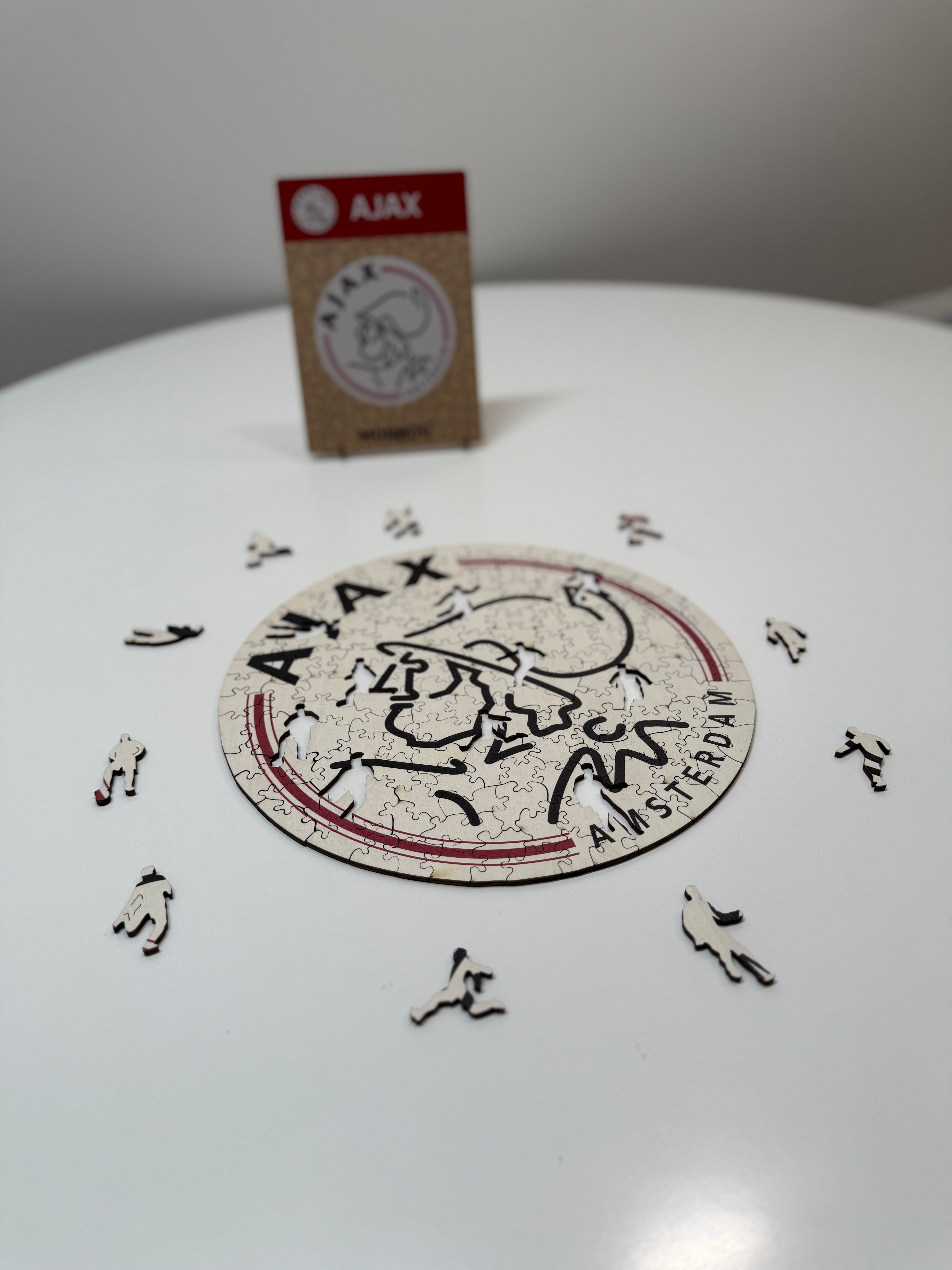 Ajax iconwood met figuren